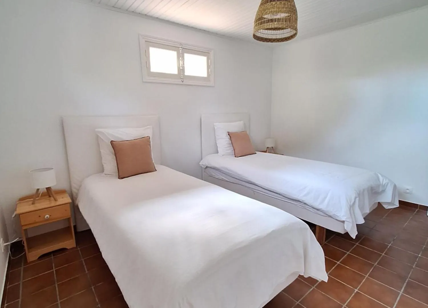 Appartement Rez De Villa Terrasse Piscine Hyères Francja
