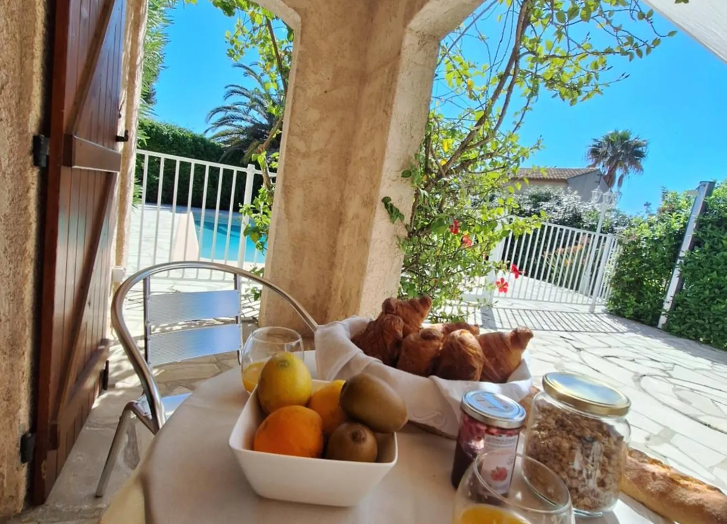 Kwatera prywatna Appartement Rez De Villa Terrasse Piscine Hyères Francja